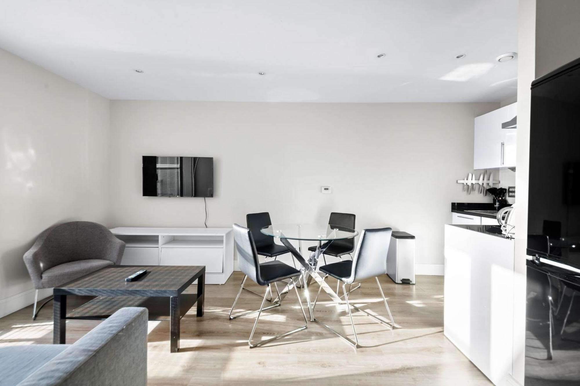 לונדון Londwell, Canary Wharf Skyline Balcony Suite מראה חיצוני תמונה