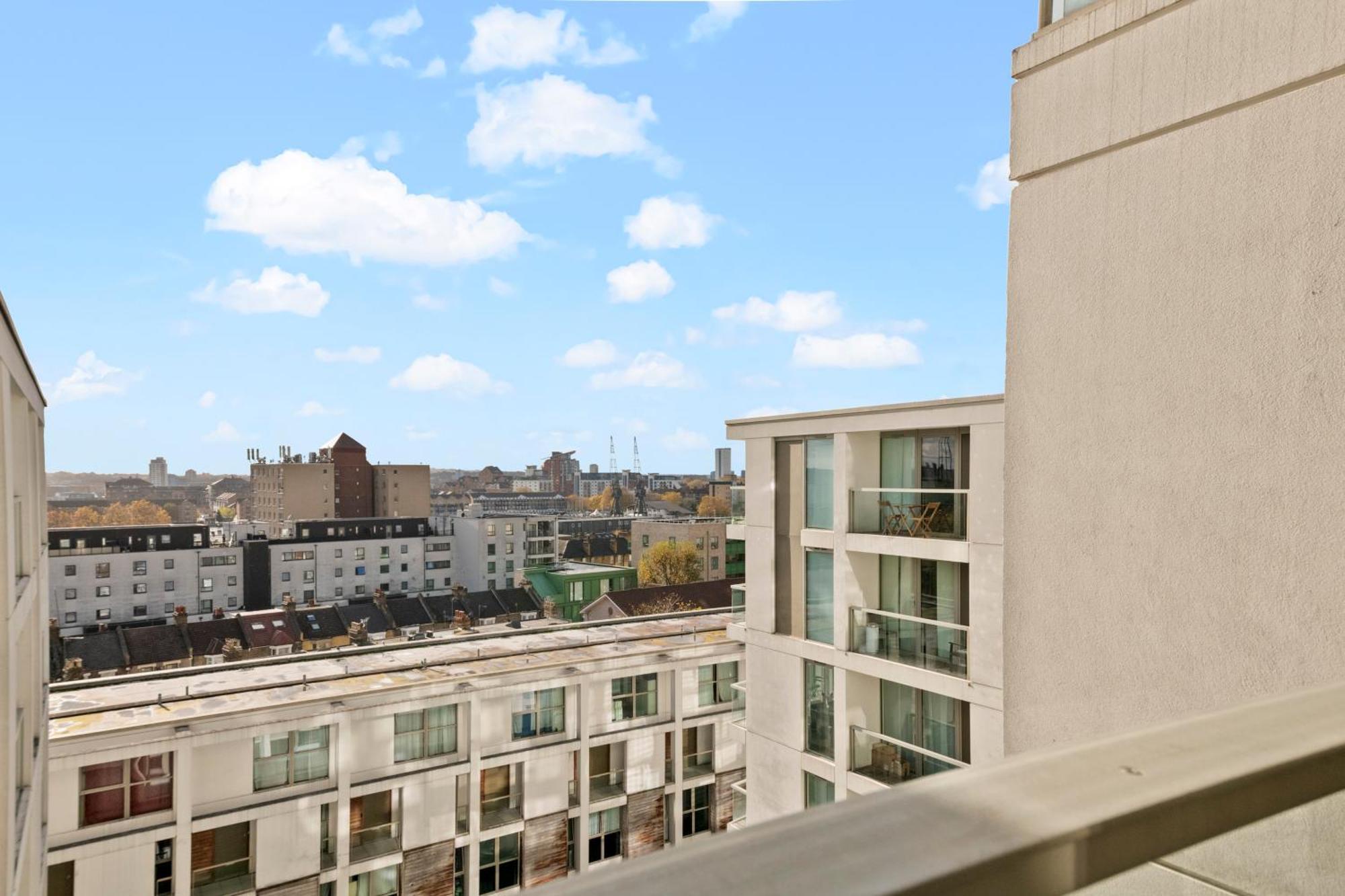 לונדון Londwell, Canary Wharf Skyline Balcony Suite מראה חיצוני תמונה
